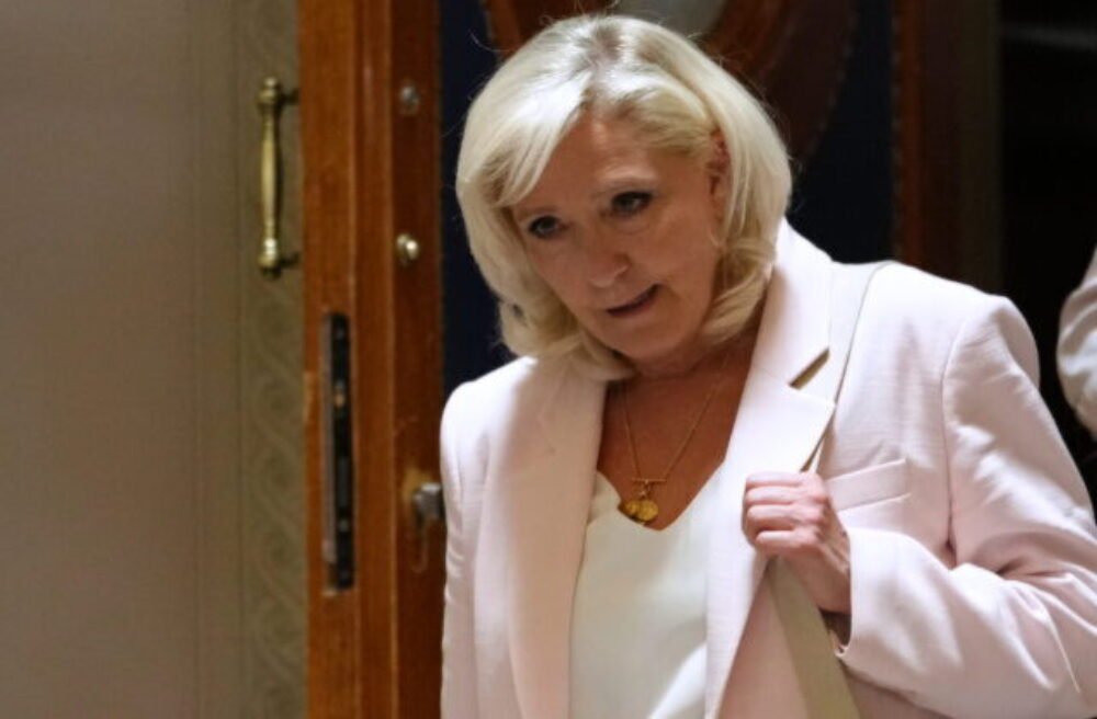 74644_france_le_pen_trial__4664-640x420.jpg Le Penová smie kandidovať, volebnú kampaň jej však môže komplikovať elektronický náramok