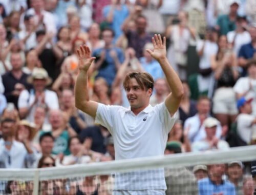 Pozoruhodný príbeh na Wimbledone. Fery nemusí hrať tenis, no aj tak patrí k najbohatším hráčom na okruhu – VIDEO