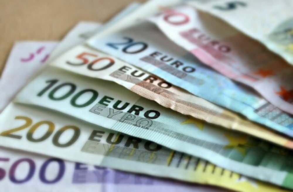 74913_eurá-640x420.jpg Pri tranzite cez Belgicko budú niektoré regióny od budúceho mája vyberať cestnú daň aj od zahraničných vodičov