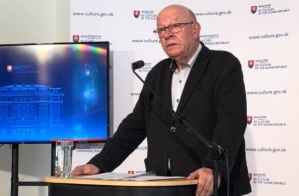Po úteku pred novinármi sa vzdal funkcie, Matúš Oľha končí ako predseda Rady Fondu na podporu umenia