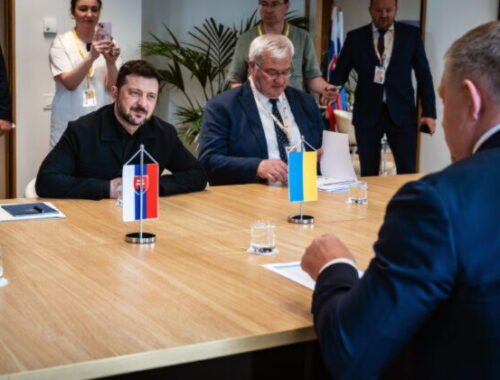 Slovensko je údajne súčasťou Koalície ochotných, vláda podľa opozície členstvo zatajuje