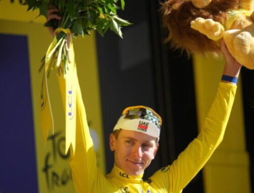 Pogačar ešte nemá víťazstvo na Tour de France isté. Jeho tímoví kolegovia majú zdravotné problémy a úniky zrejme neukontrolujú