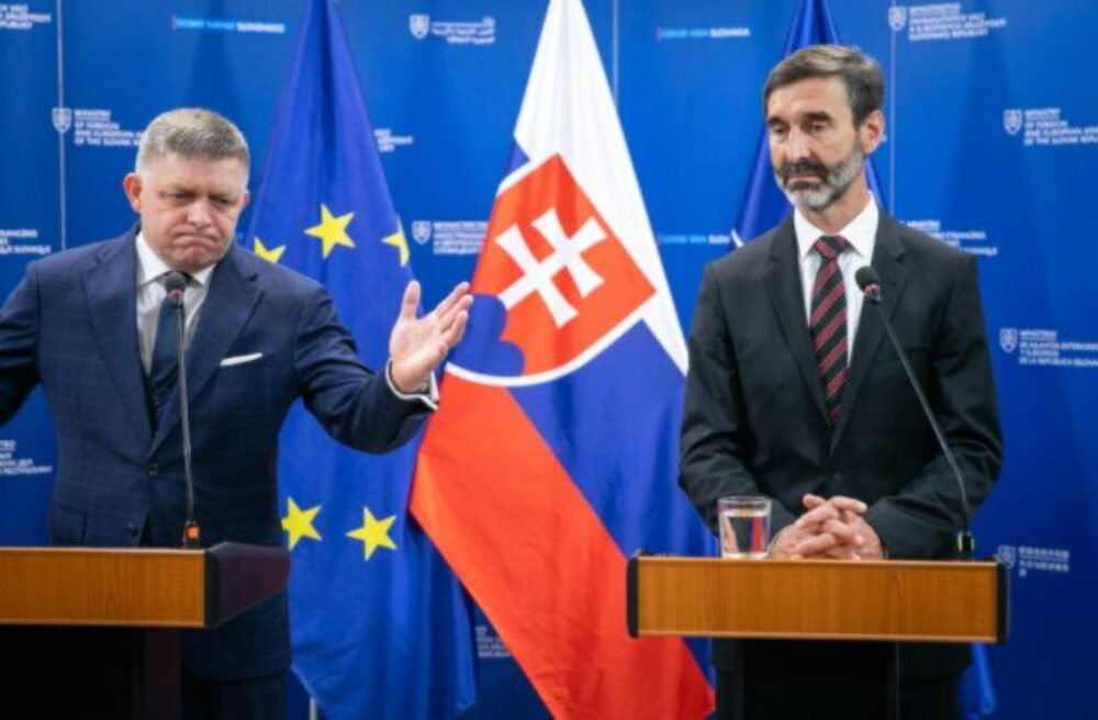 75073_c8d25052-95d1-4d45-83f6-7bf4cdaa6ecb-640x420.jpg Ako je to s členstvom Slovenska v Koalícii ochotných? Kde je naozaj pravda, ukáže čas, tvrdí politológ