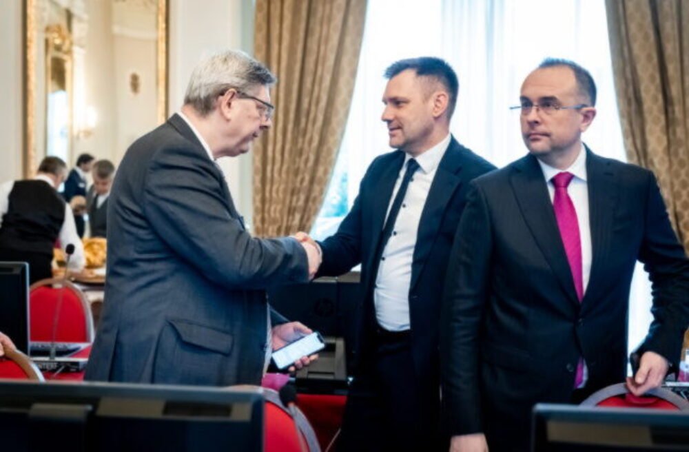 75090_698334355a161876902008-640x420.jpg Odsúdení budú pomáhať pri čistení riek, brehov a starať sa o prírodu, Susko a Taraba podpísali memorandum