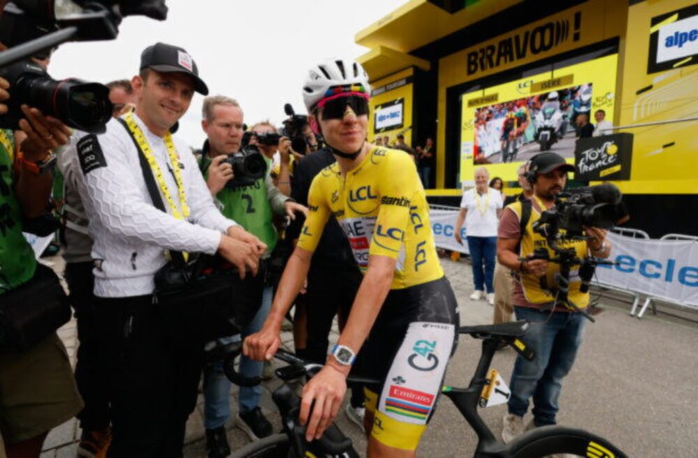 75144_tour_de_france_cycling_3_7_-640x420.jpg Pogačar je krok od piateho triumfu, Kussa zachránila sieť pred smrteľným pádom do rokliny