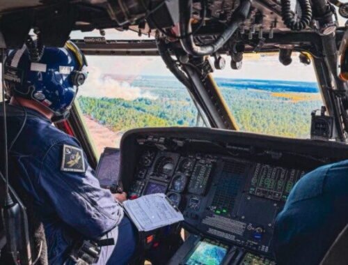 Slovenskí hasiči vo Francúzsku naďalej zasahujú proti lesným požiarom – FOTO