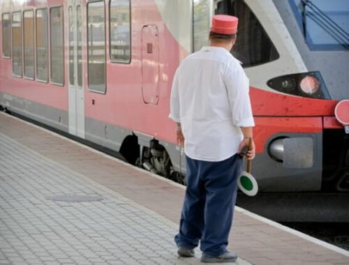 Výpravca železničnej stanice ohrozil pod vplyvom drog vlak so 140 cestujúcimi