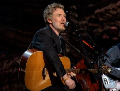 Pri nehode na motocykli tragicky zahynul oscarový hudobník a herec Glen Hansard