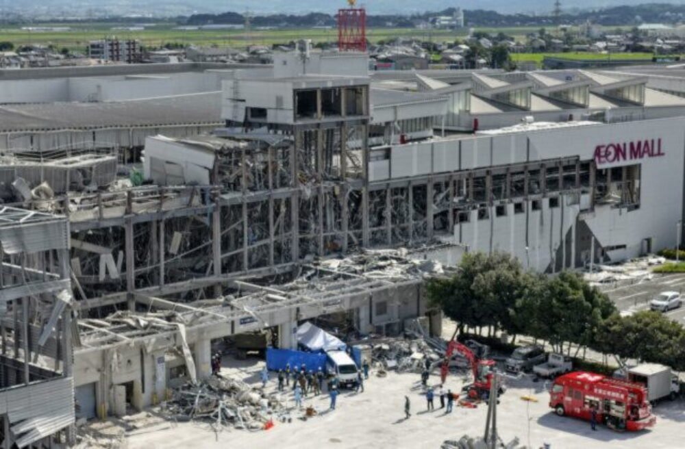 75434_japan_earthquake_3_686-640x420.jpg Počet obetí zemetrasenia v Japonsku stúpol na 30, záchranári pátrajú po preživších