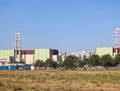 Maďarsko musí pre nízky stav Dunaja úplne odstaviť jadrovú elektráreň Paks