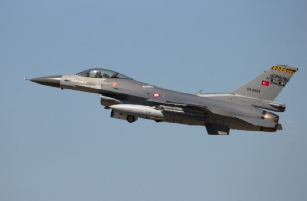Turecko vyslalo stíhačky F-16 na ochranu vzdušného priestoru Pobaltia