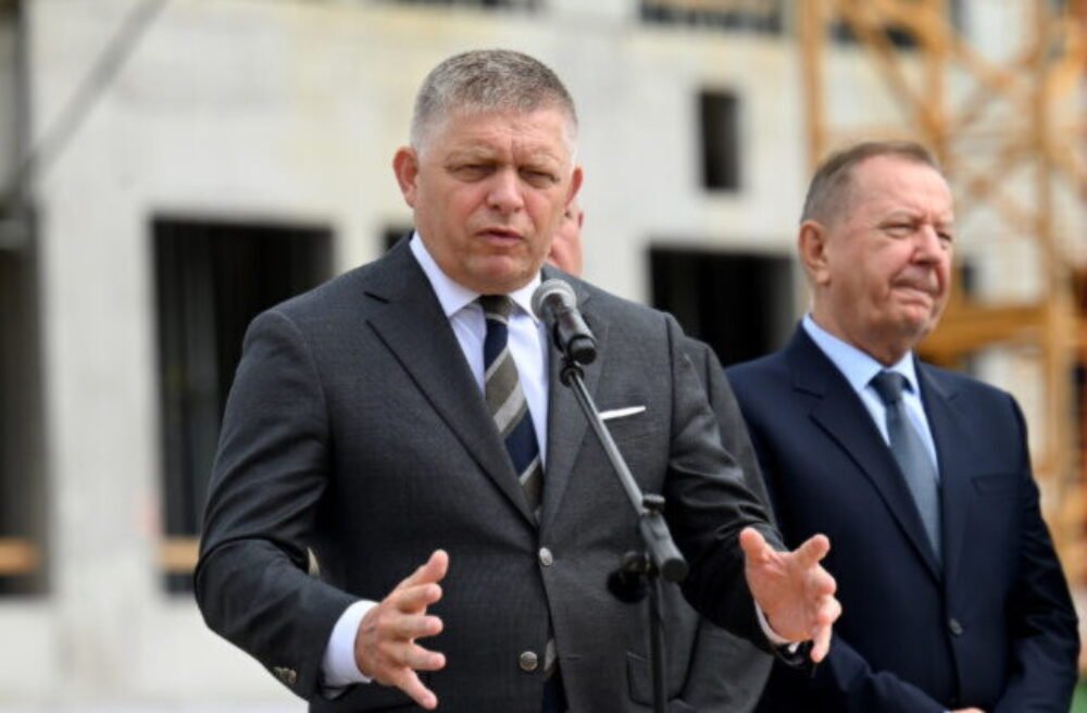 Fico ponúka Španielsku pomoc, Slovensko je pripravené vyslať policajtov aj techniku na hranice