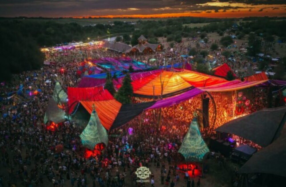 75691_759094170_1010877218426321_2605391483723998514_n.png-640x420.jpeg Svetoznámy festival zasiahla tragédia. Po dvoch úmrtiach oznámili organizátori predčasný koniec podujatia