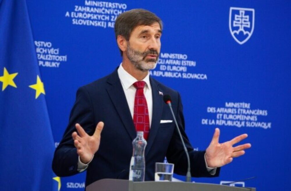 Na pamätníku Pobjednik slávnostne odhalili mená slovenských vojakov. Zahynuli pri plnení úloh v misii UNPROFOR