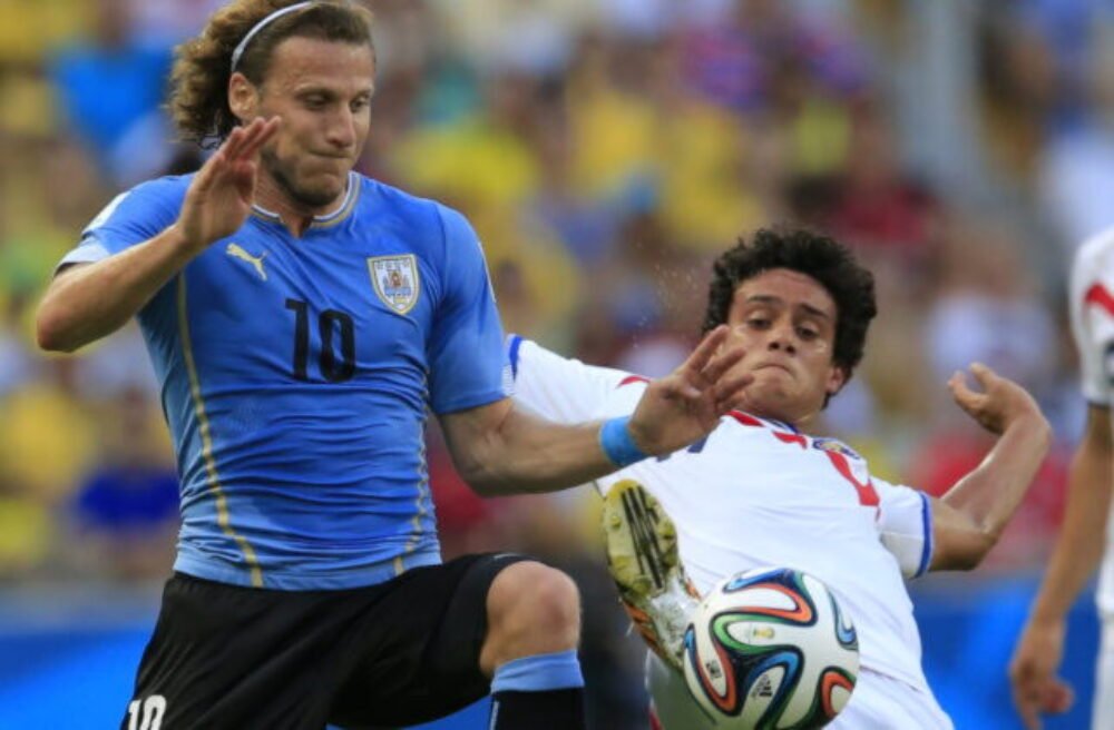 76133_brazil_soccer_wcup_uruguay_costa_rica-175a18fe0d564abda5440c1788982f6d-640x420.jpeg Uruguajská reprezentácia má nového trénera. Kto nahradil veterána Bielsu?