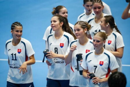 Slovenské kadetky prehrali so Švajčiarkami a skončili na 6. mieste. Nikdy neboli vyššie na MS