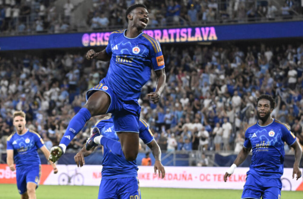 76375_camara-1-640x420.jpg Dva krásne góly a Slovan je v play-off o Ligu majstrov. Súpera sme do ničoho nepustili, chváli Takáč – VIDEO