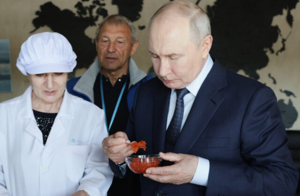 Putin po prvý raz navštívil Kurilské ostrovy, na ktoré si robí nárok aj Japonsko