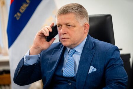 Fico telefonoval s chorvátskym premiérom ohľadom požiarov, ponúkol mu pomoc – FOTO