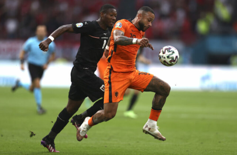 Holanďan Depay súhlasil so znížením platu, aby zostal v brazílskom tíme Corinthians